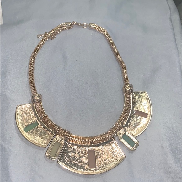 Gorgeous Cleopatras Statement - Picture 5 of 5